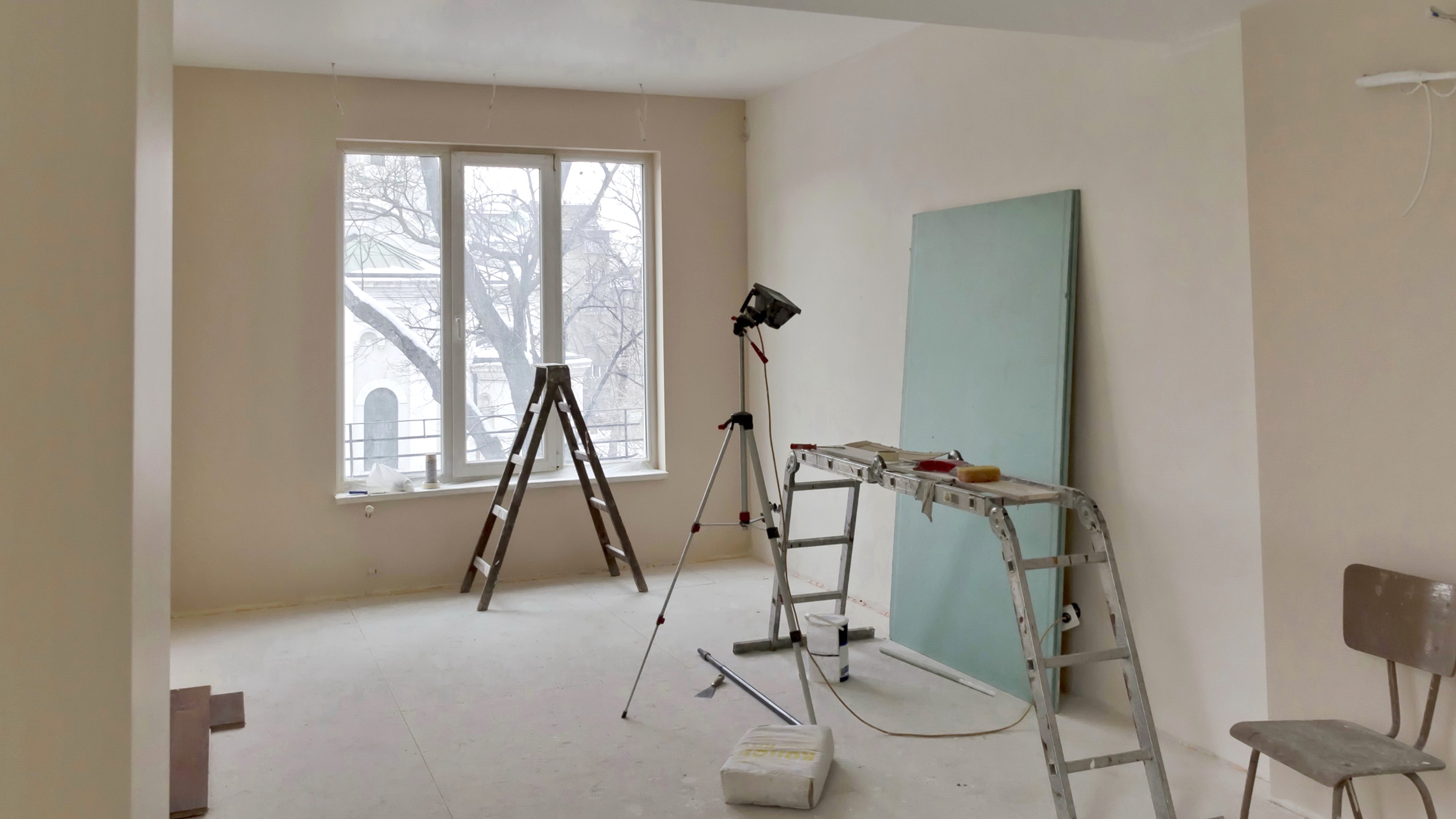 Post-Construction Bliss: Why Professional Cleanup is Essential After Renovations